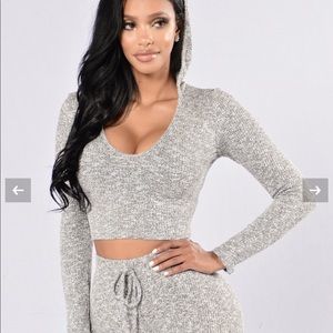 GREY CROP HOODIE/ FASHION NOVA